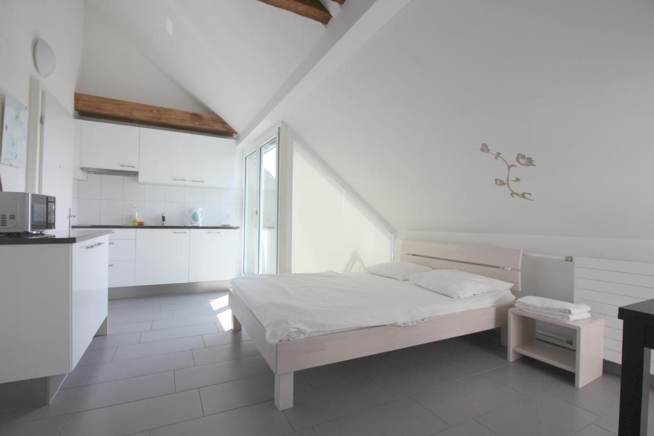 Swiss Star North End - Contactless Self Check-In Apartment Zurich Bagian luar foto